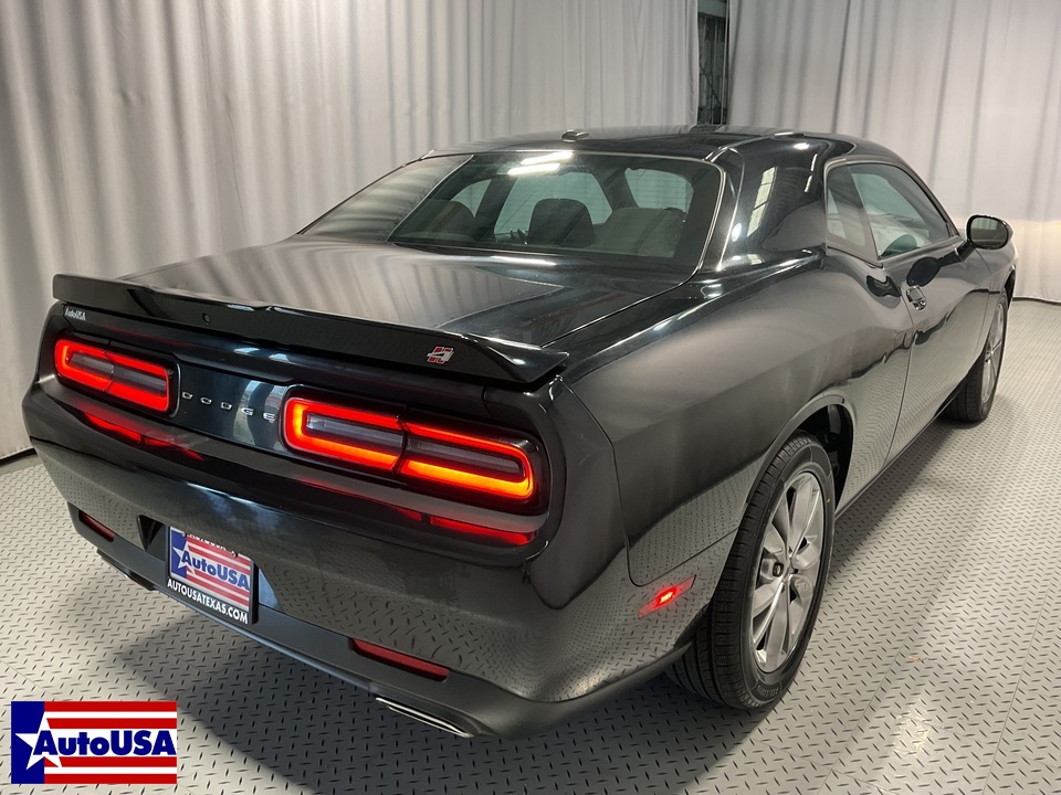 2021 Dodge Challenger SXT AWD