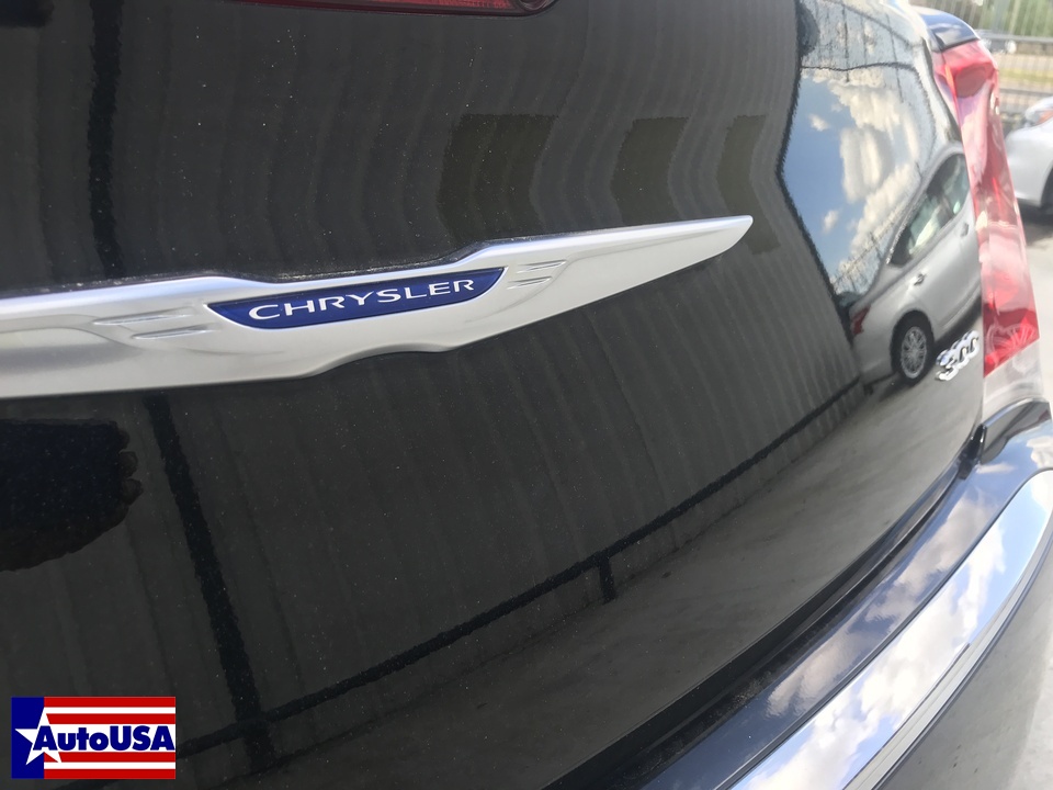 2019 Chrysler 300 Limited RWD