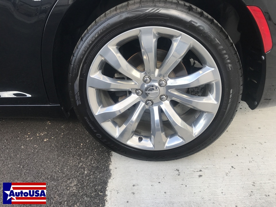 2019 Chrysler 300 Limited RWD