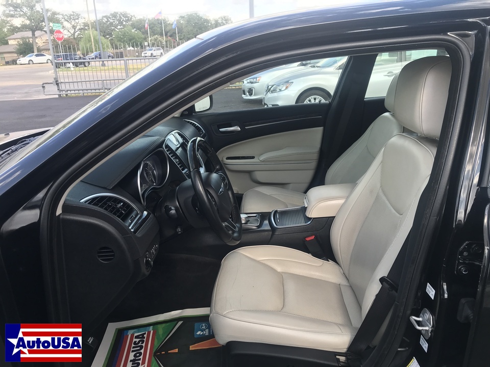 2019 Chrysler 300 Limited RWD
