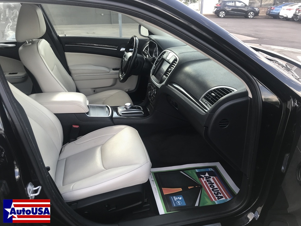 2019 Chrysler 300 Limited RWD