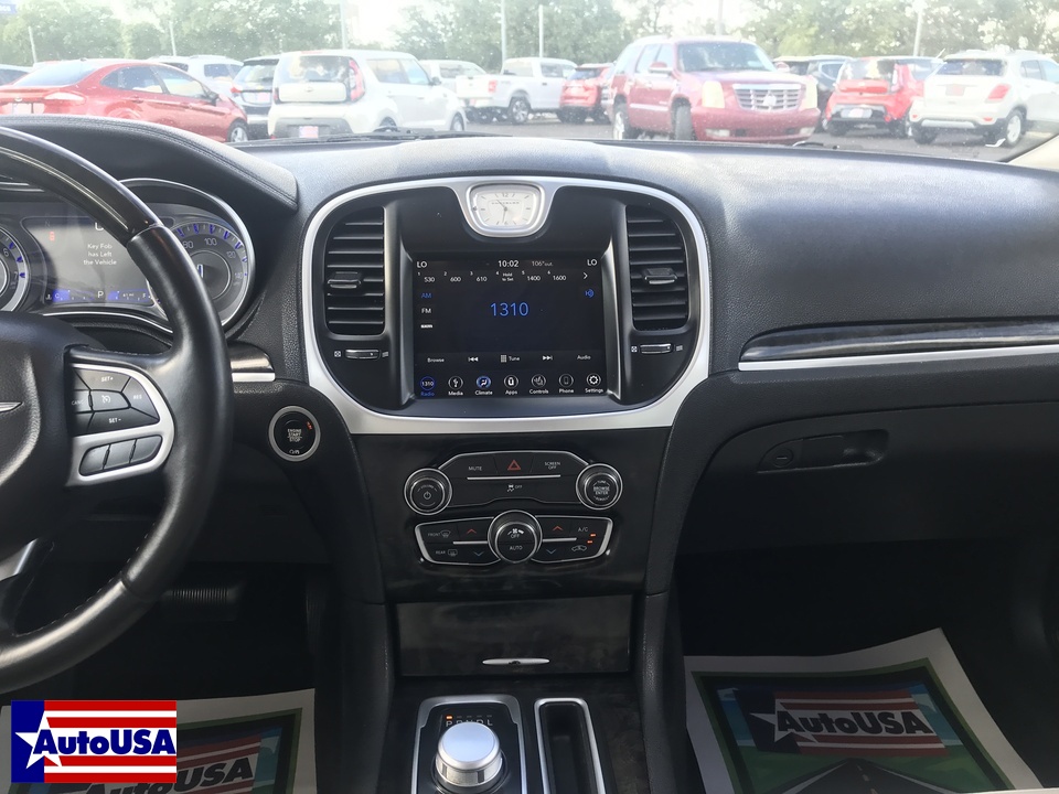 2019 Chrysler 300 Limited RWD