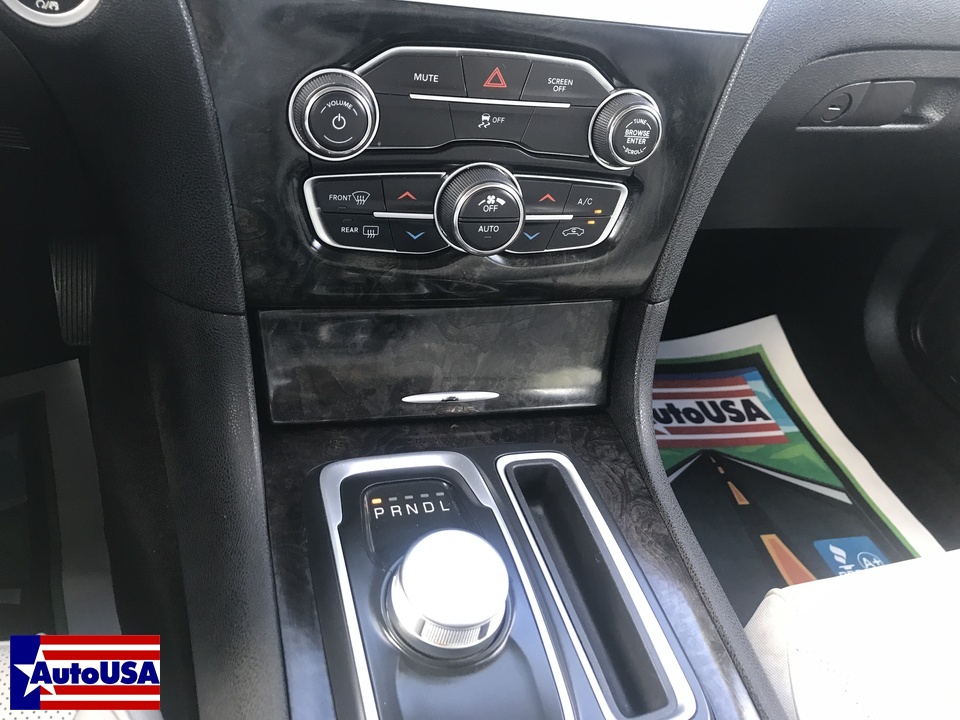 2019 Chrysler 300 Limited RWD