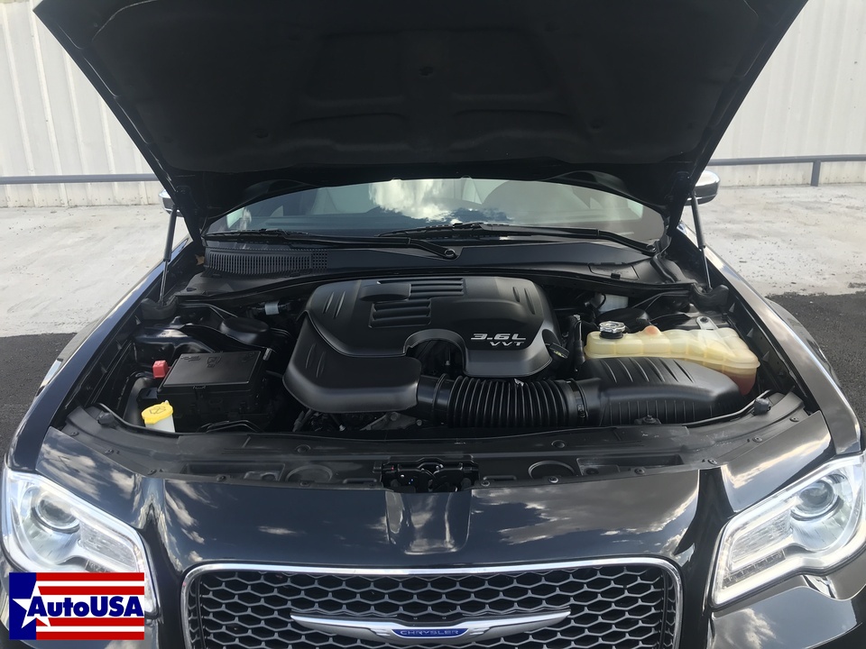 2019 Chrysler 300 Limited RWD
