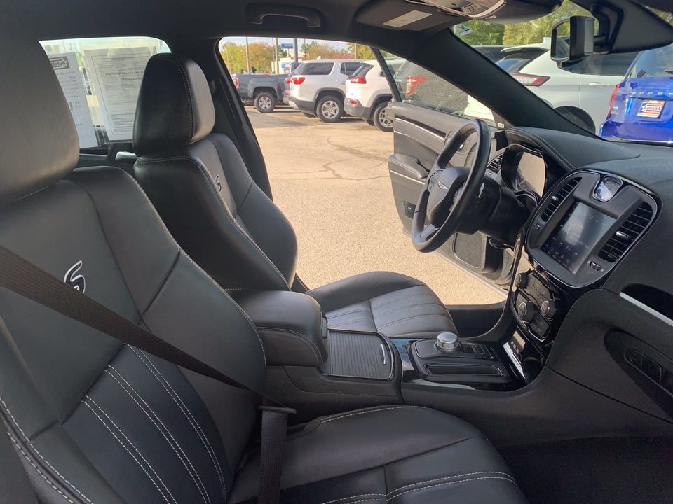 2019 Chrysler 300 S V6 RWD
