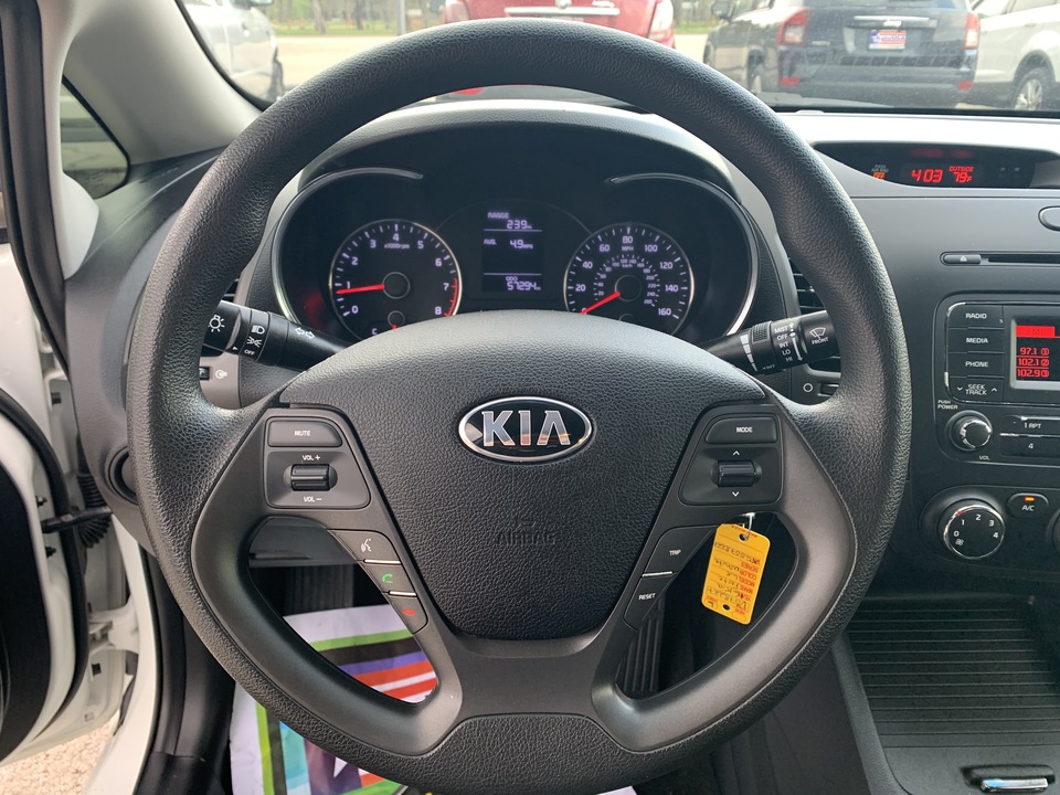 2016 Kia Forte LX Manual Transmission