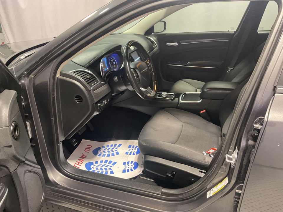 2019 Chrysler 300 Touring