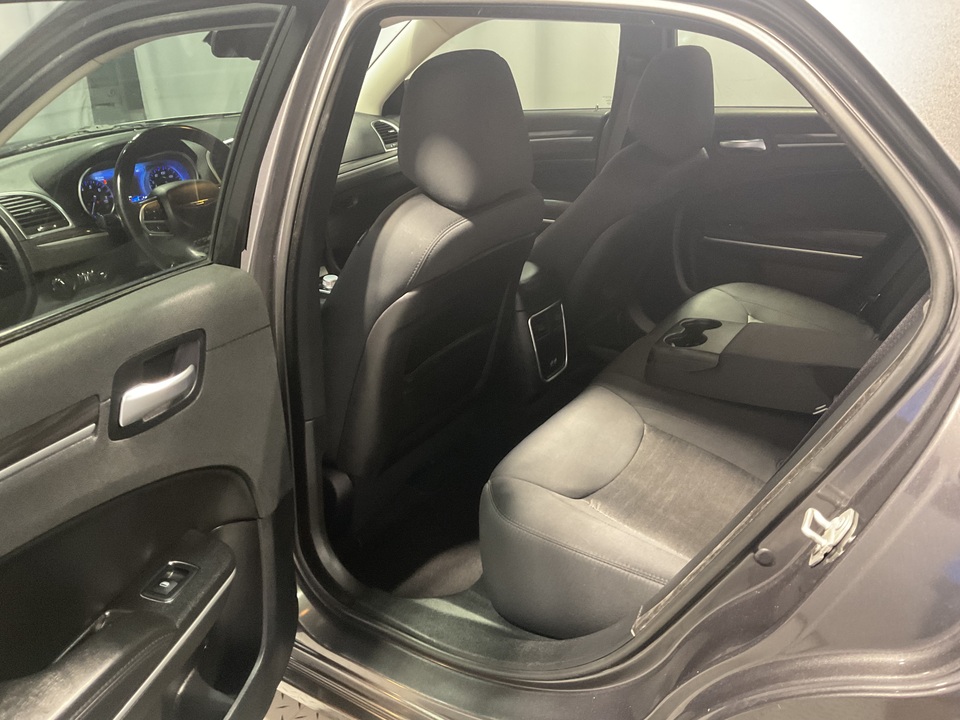 2019 Chrysler 300 Touring