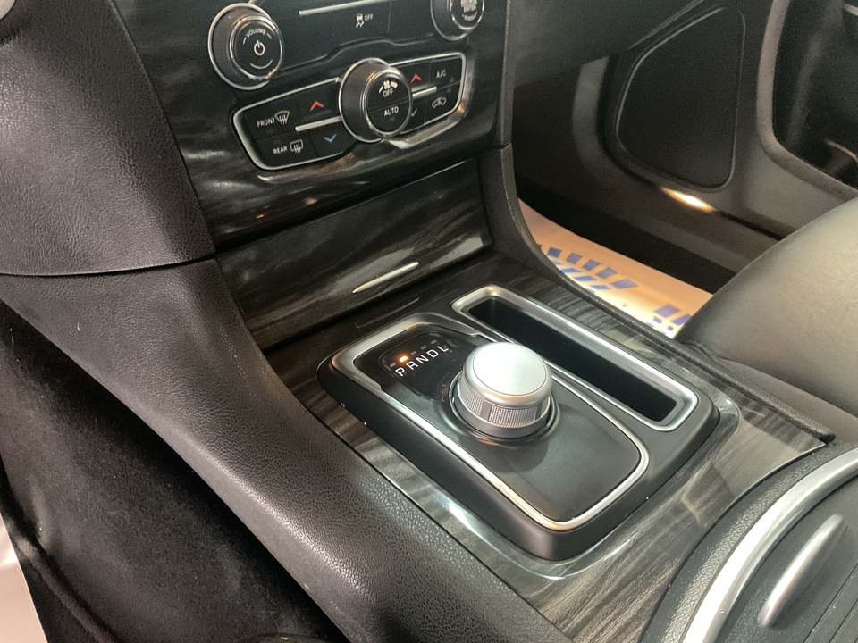 2019 Chrysler 300 Touring