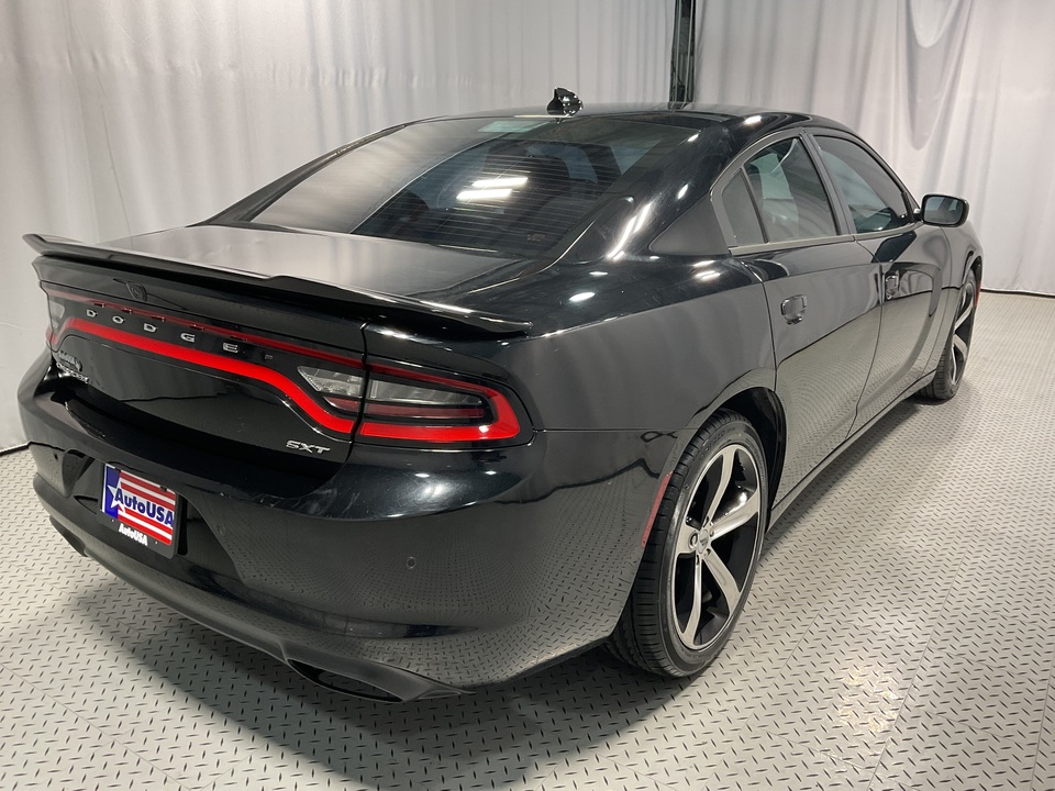 2017 Dodge Charger SXT