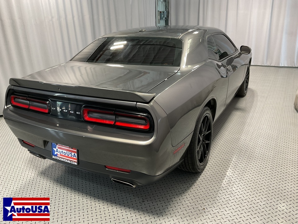 2019 Dodge Challenger SXT