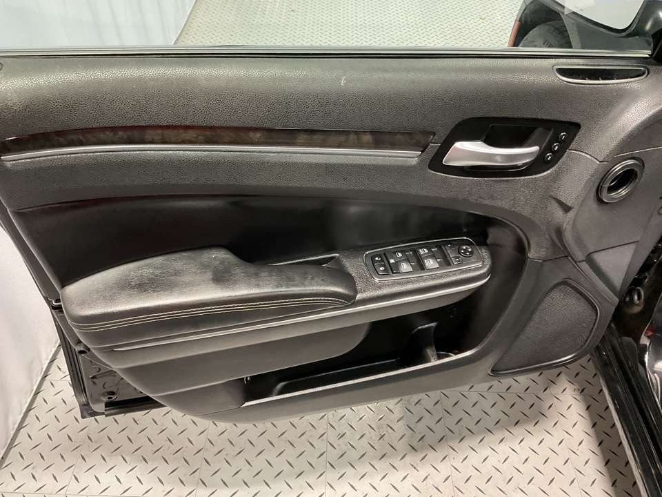2019 Chrysler 300 Limited RWD