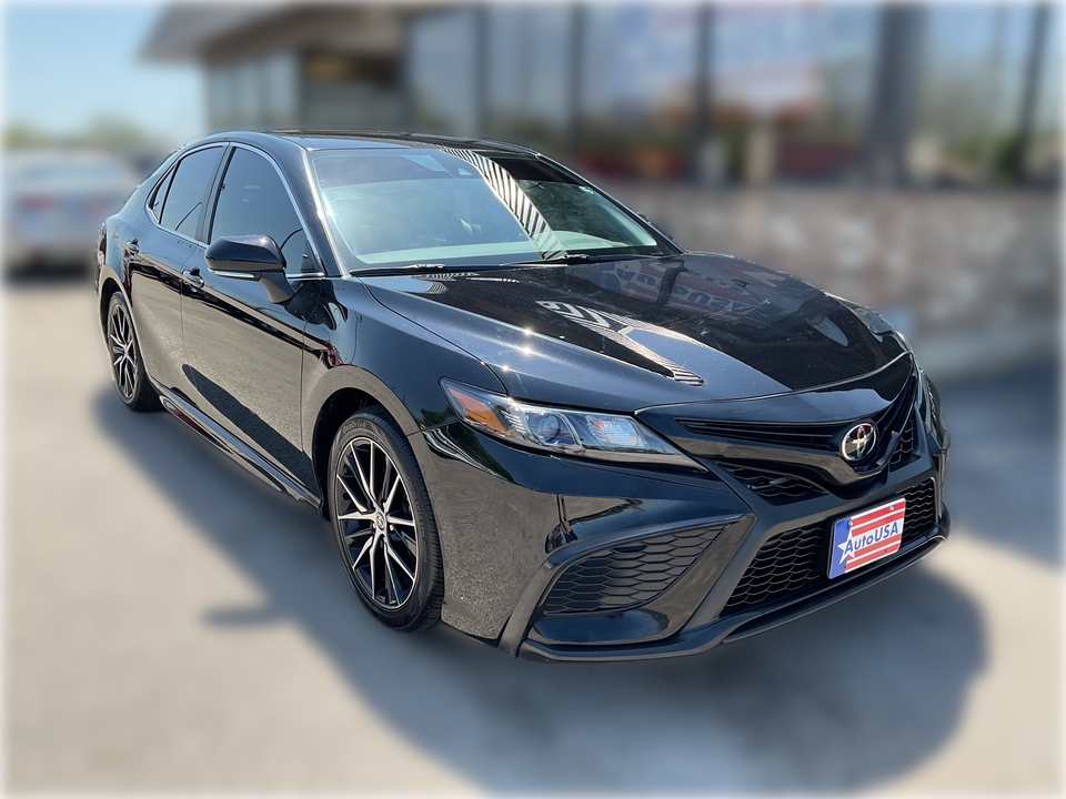 2022 Toyota Camry SE
