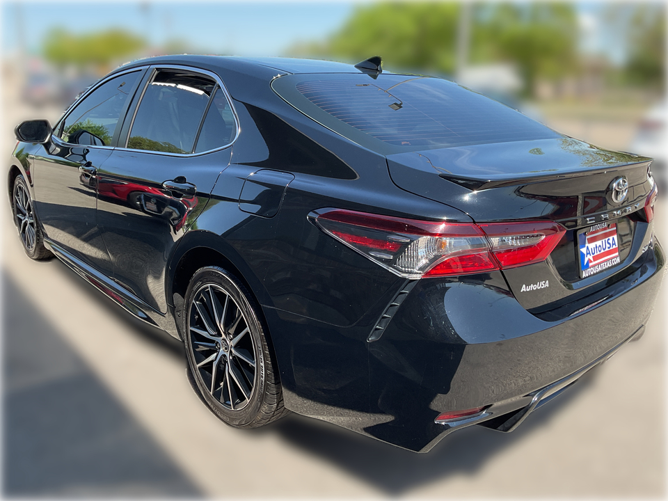 2022 Toyota Camry SE