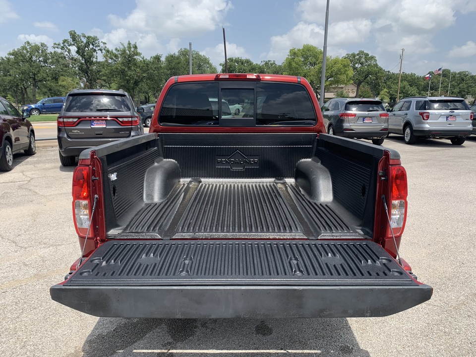 2015 Nissan Frontier S Crew Cab 5AT 2WD