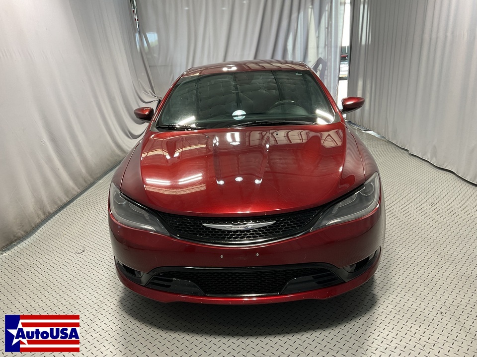 2015 Chrysler 200 S