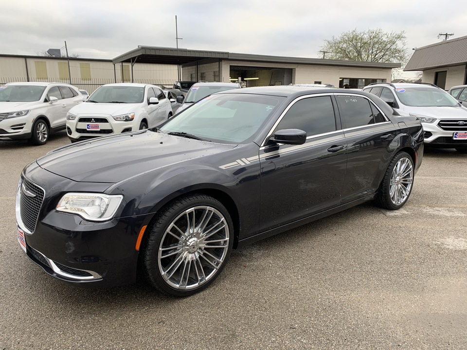 2015 Chrysler 300 Limited RWD