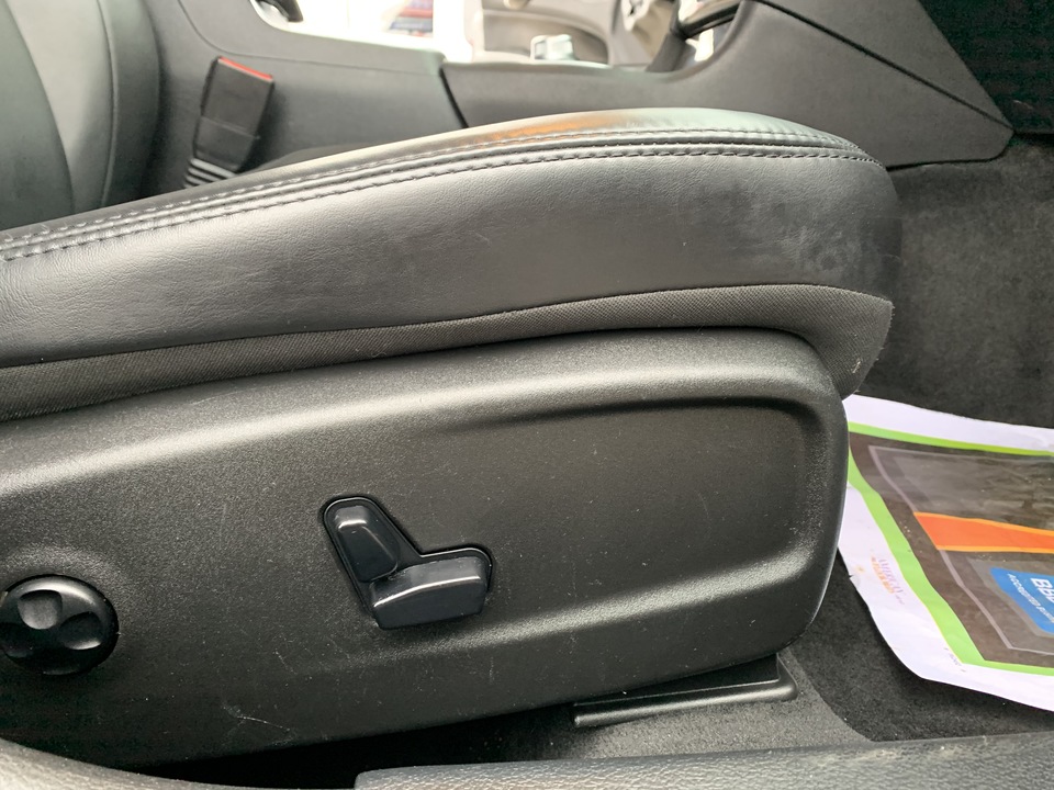 2015 Chrysler 300 Limited RWD