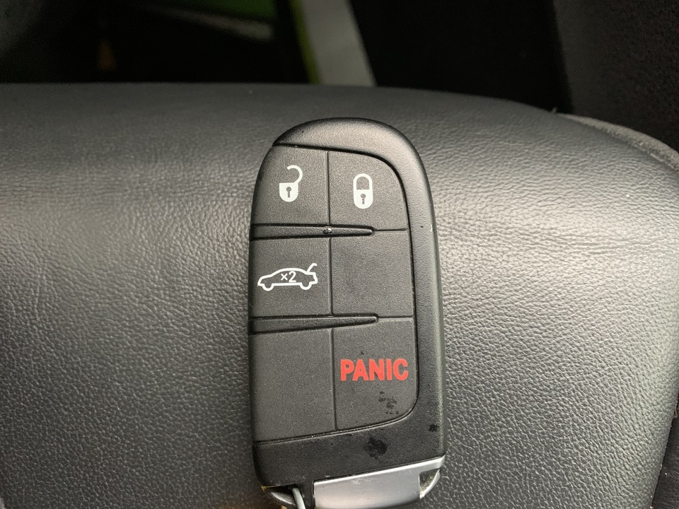 2015 Chrysler 300 Limited RWD