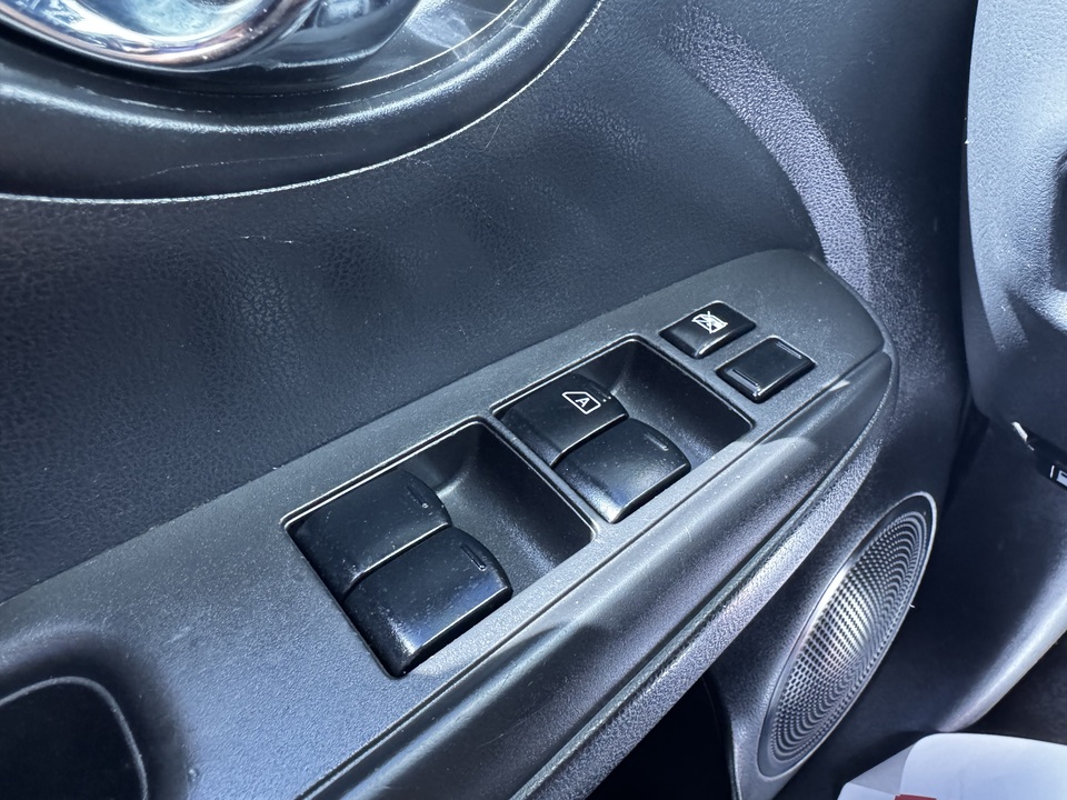 2019 Nissan Versa 1.6 SV Sedan