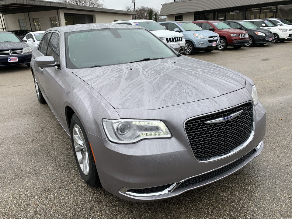 2015 Chrysler 300 Limited RWD