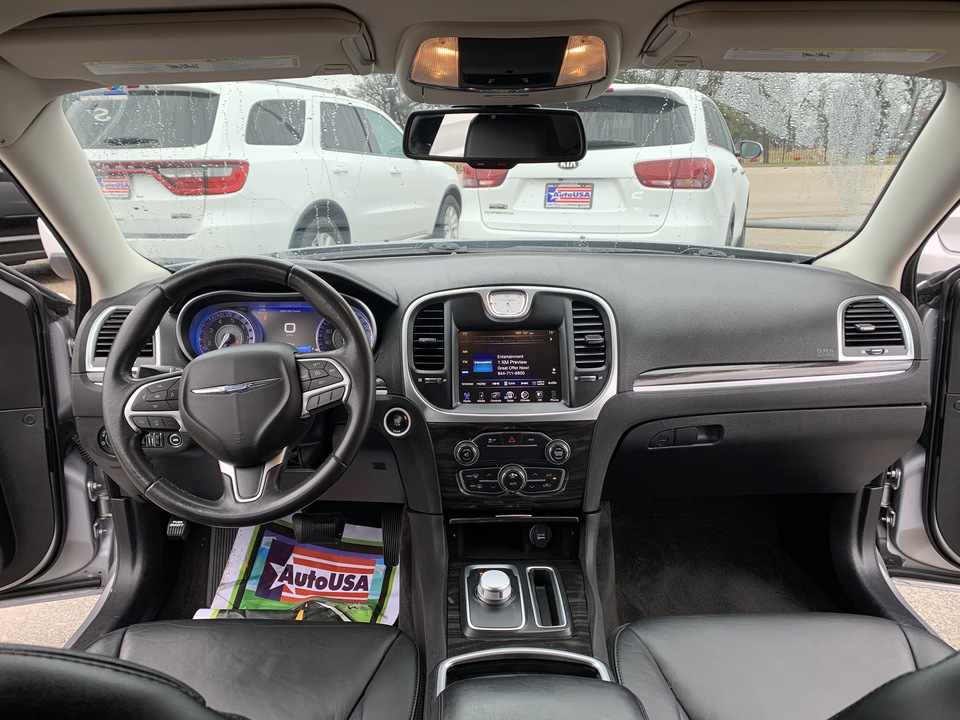 2015 Chrysler 300 Limited RWD