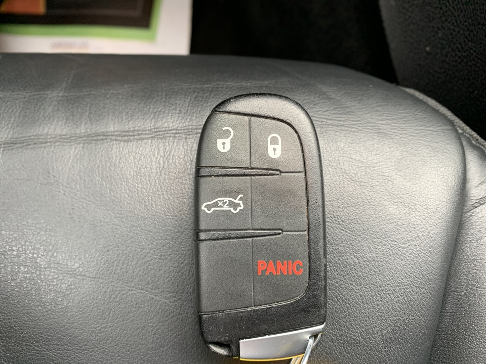 2015 Chrysler 300 Limited RWD