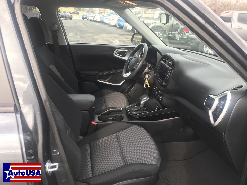 2022 Kia Soul LX CVT