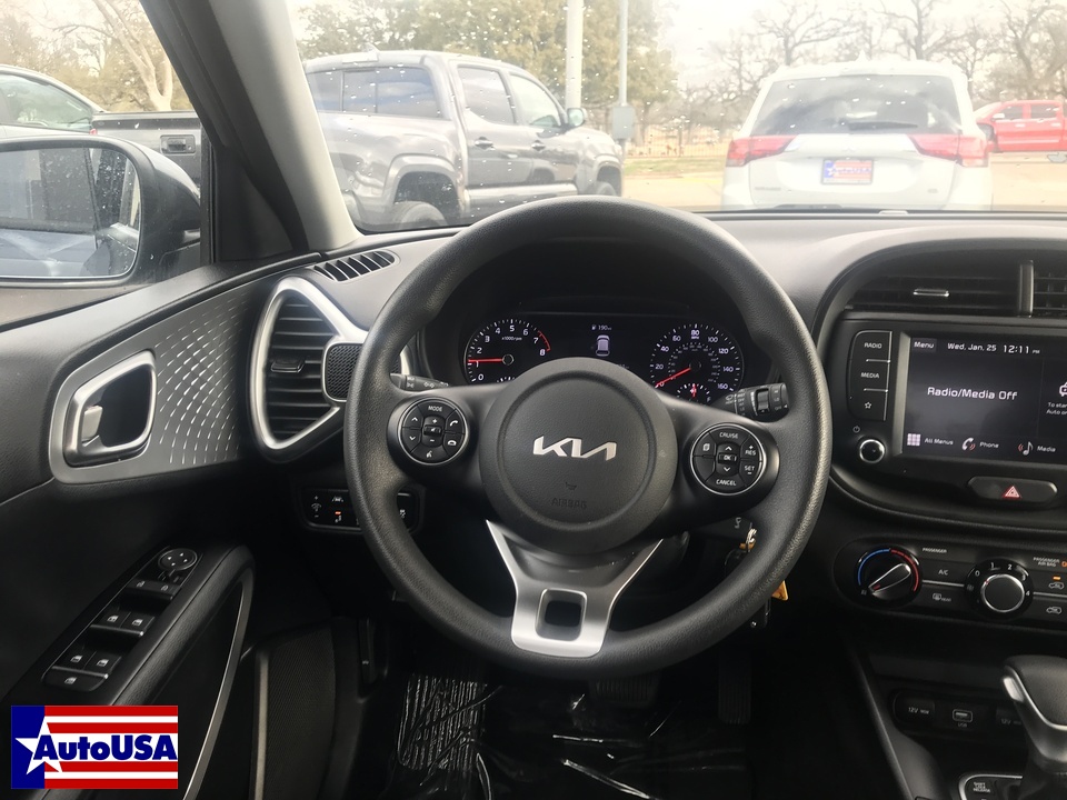 2022 Kia Soul LX CVT