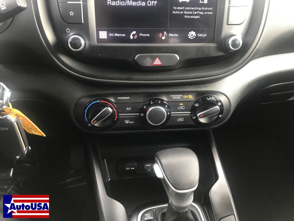 2022 Kia Soul LX CVT