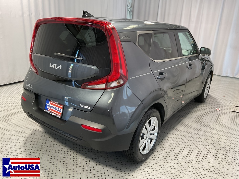 2022 Kia Soul LX CVT