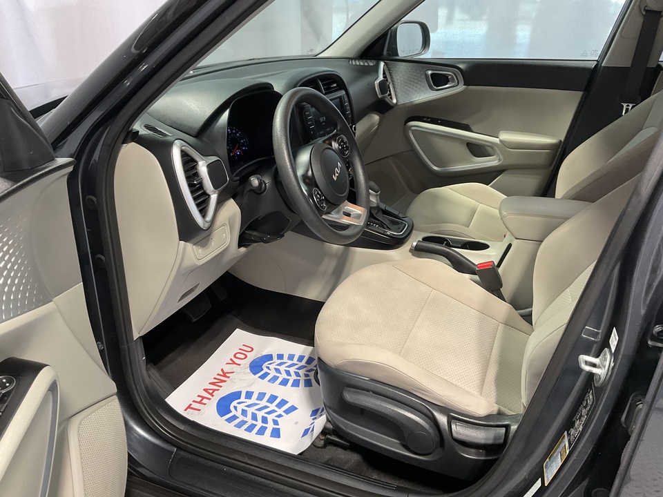 2022 Kia Soul LX CVT
