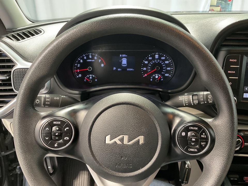 2022 Kia Soul LX CVT