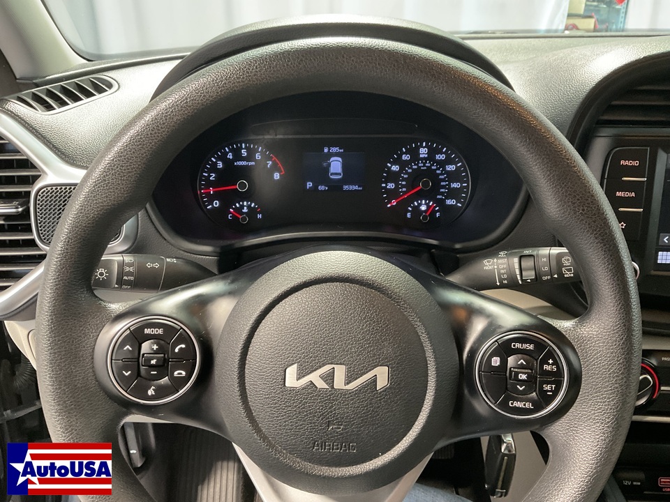 2022 Kia Soul LX CVT