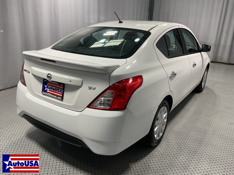 2019 Nissan Versa 1.6 SV Sedan