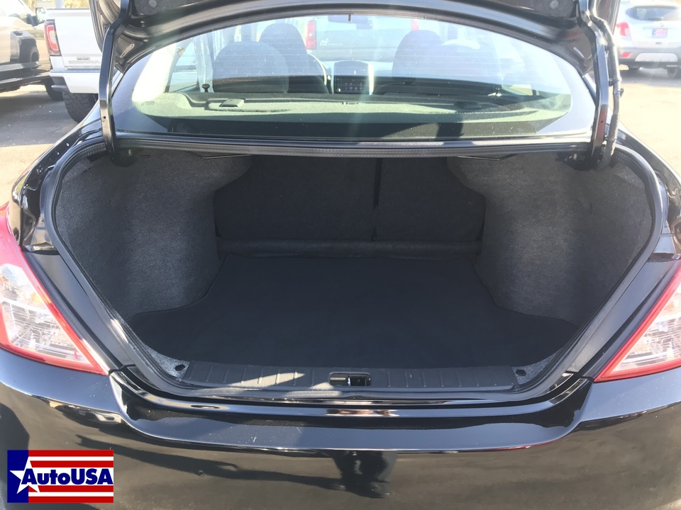 2019 Nissan Versa 1.6 SV Sedan