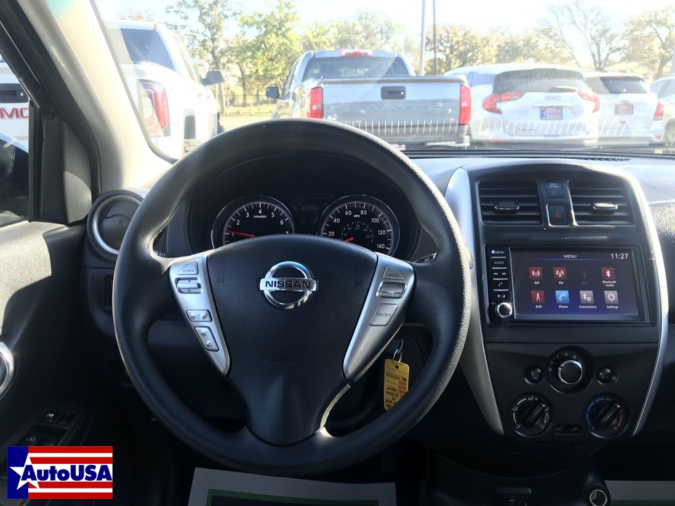 2019 Nissan Versa 1.6 SV Sedan