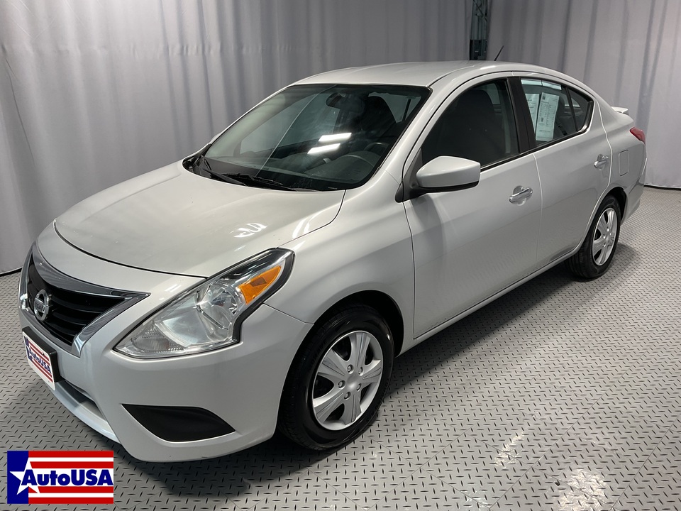 2019 Nissan Versa 1.6 SV Sedan