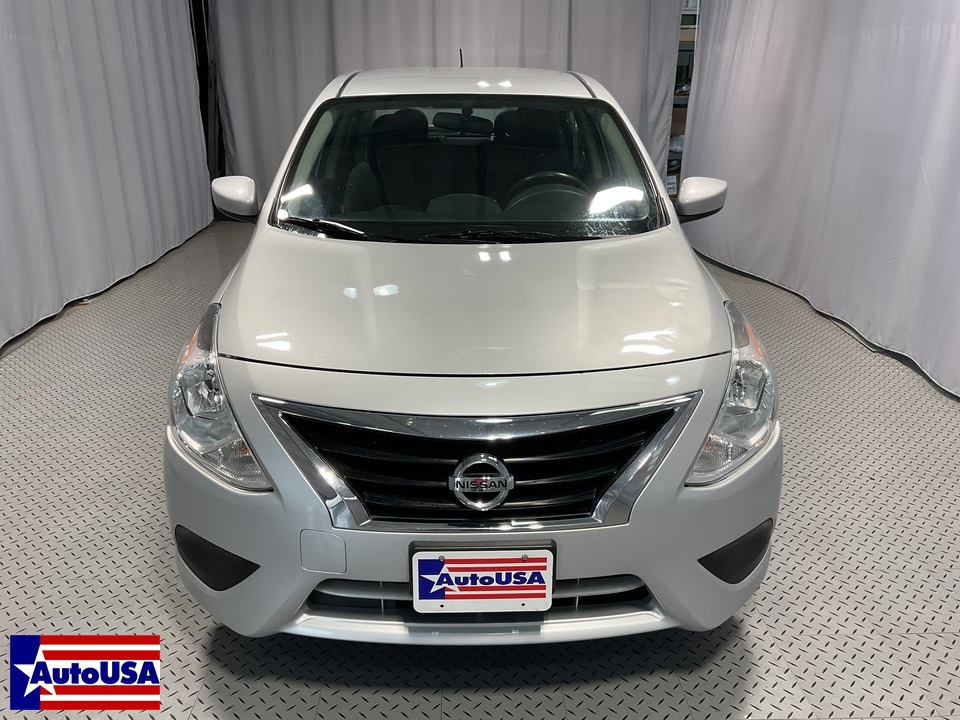 2019 Nissan Versa 1.6 SV Sedan