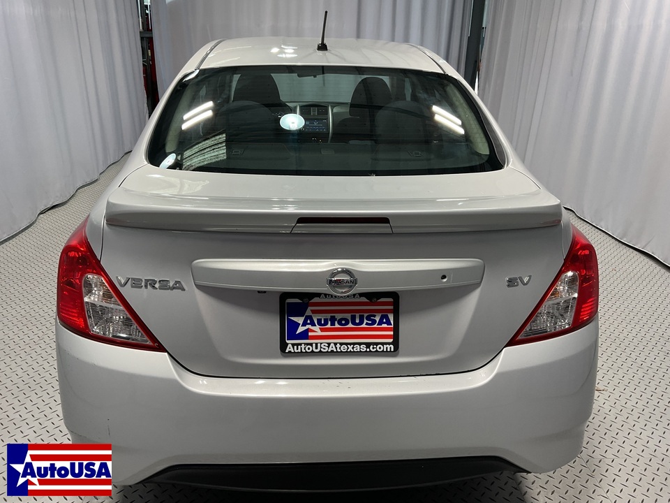 2019 Nissan Versa 1.6 SV Sedan