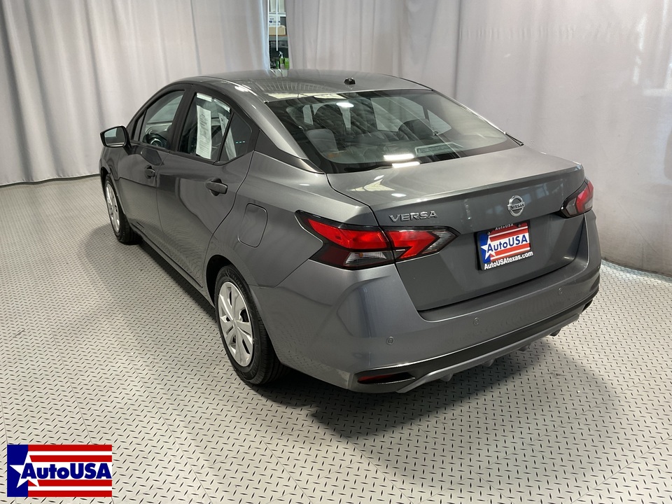 2021 Nissan Versa S CVT