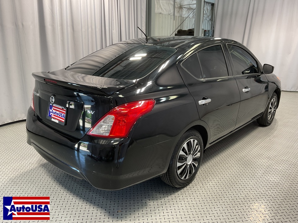 2019 Nissan Versa 1.6 SV Sedan