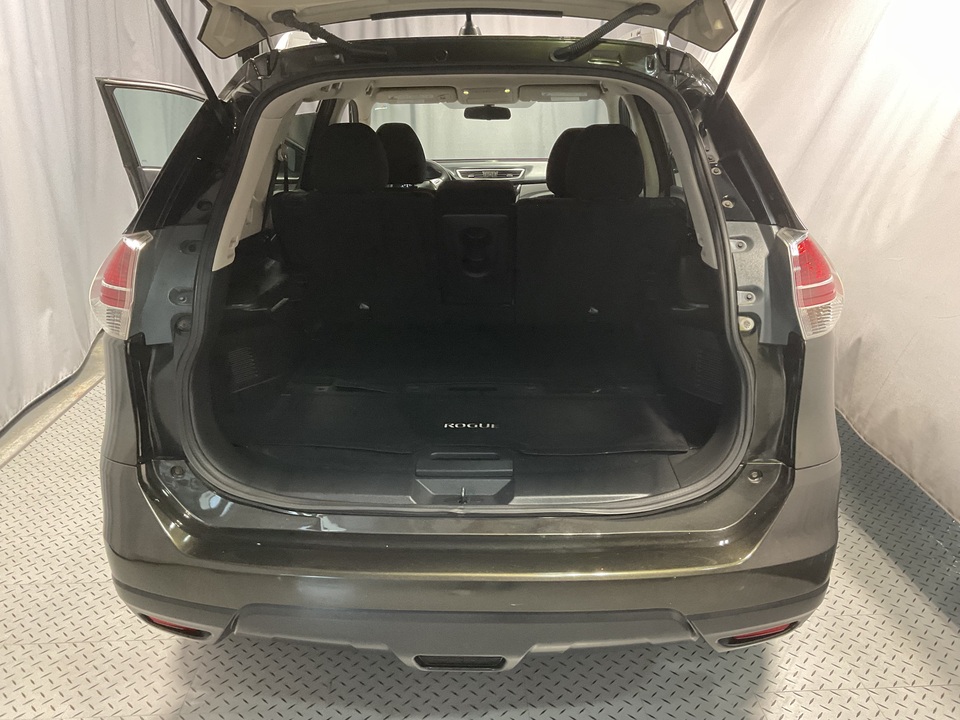 2016 Nissan Rogue SV 2WD