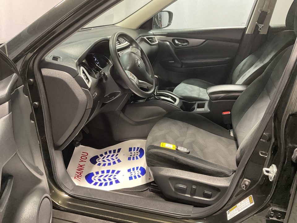 2016 Nissan Rogue SV 2WD