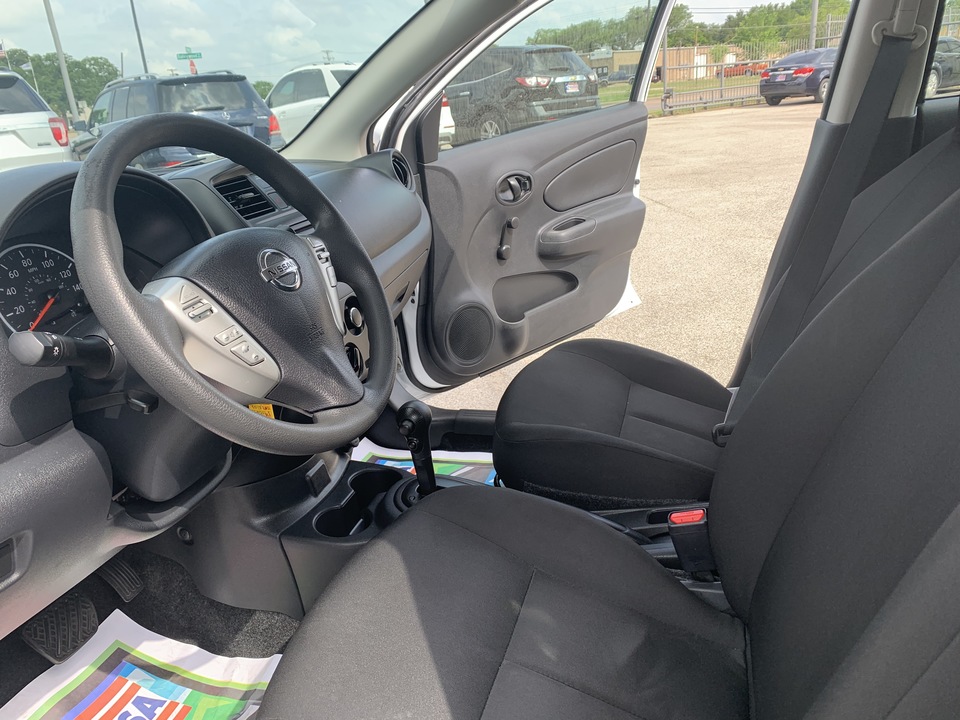 2017 Nissan Versa 1.6 S