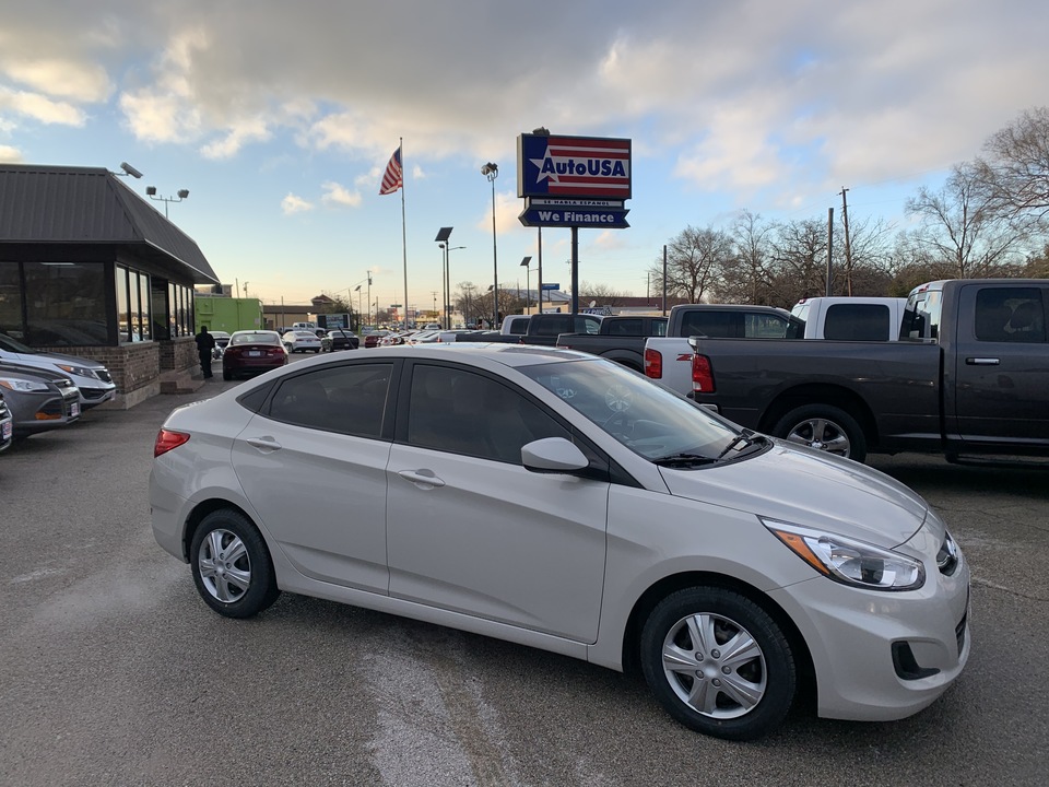 2016 Hyundai Accent SE 4-Door 6A