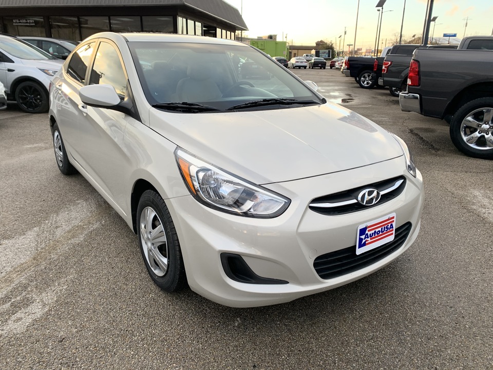 2016 Hyundai Accent SE 4-Door 6A