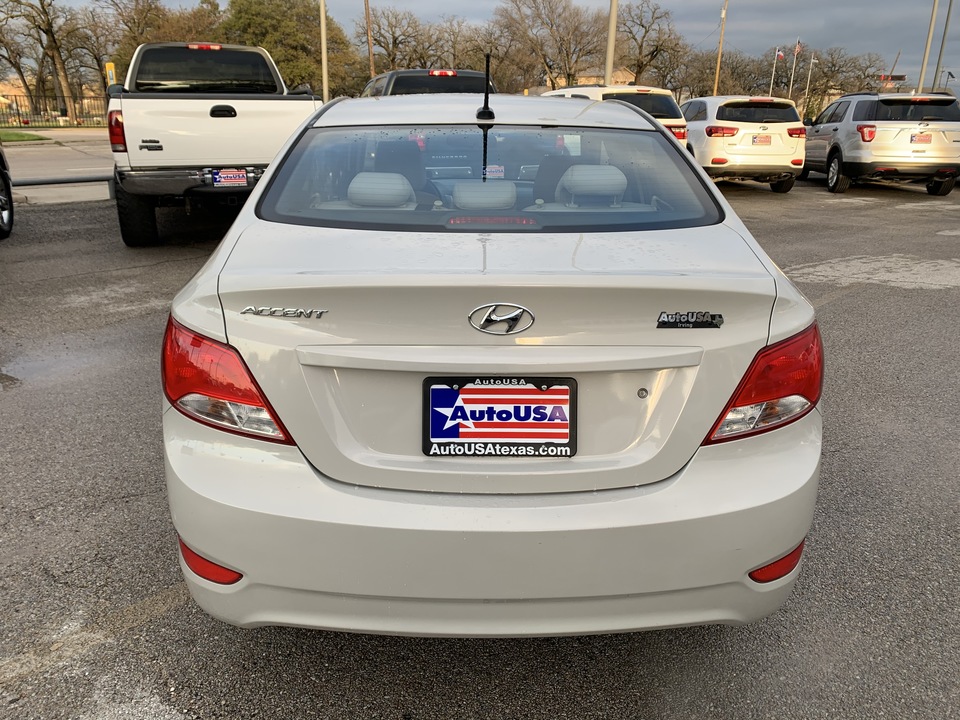 2016 Hyundai Accent SE 4-Door 6A