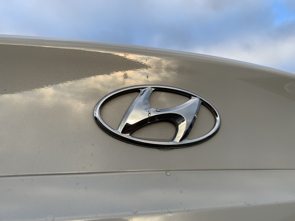 2016 Hyundai Accent SE 4-Door 6A