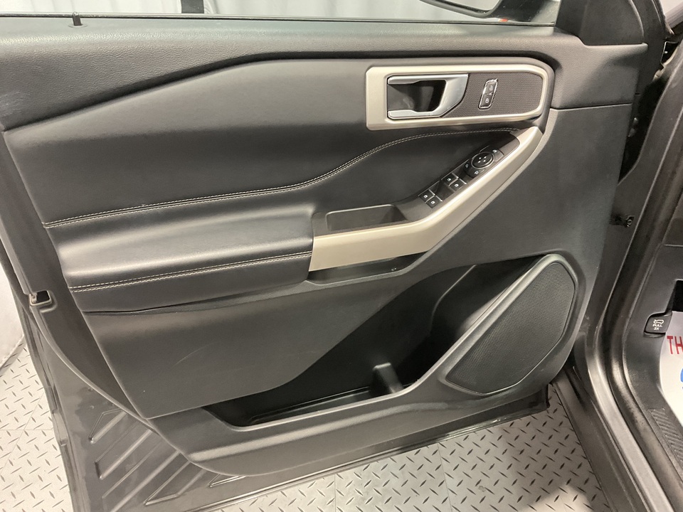 2023 Ford Explorer XLT AWD
